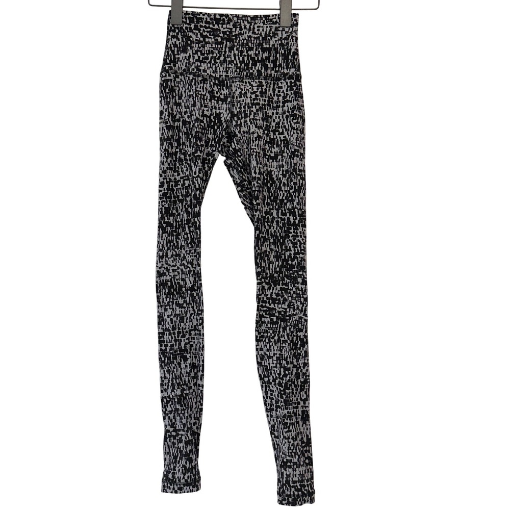 Lululemon Align High-Rise Pant 28 Black White Geometric Pixel Print Size 2